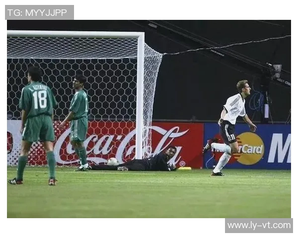 世界杯历史上帽子戏法的传奇球星及其精彩瞬间回顾